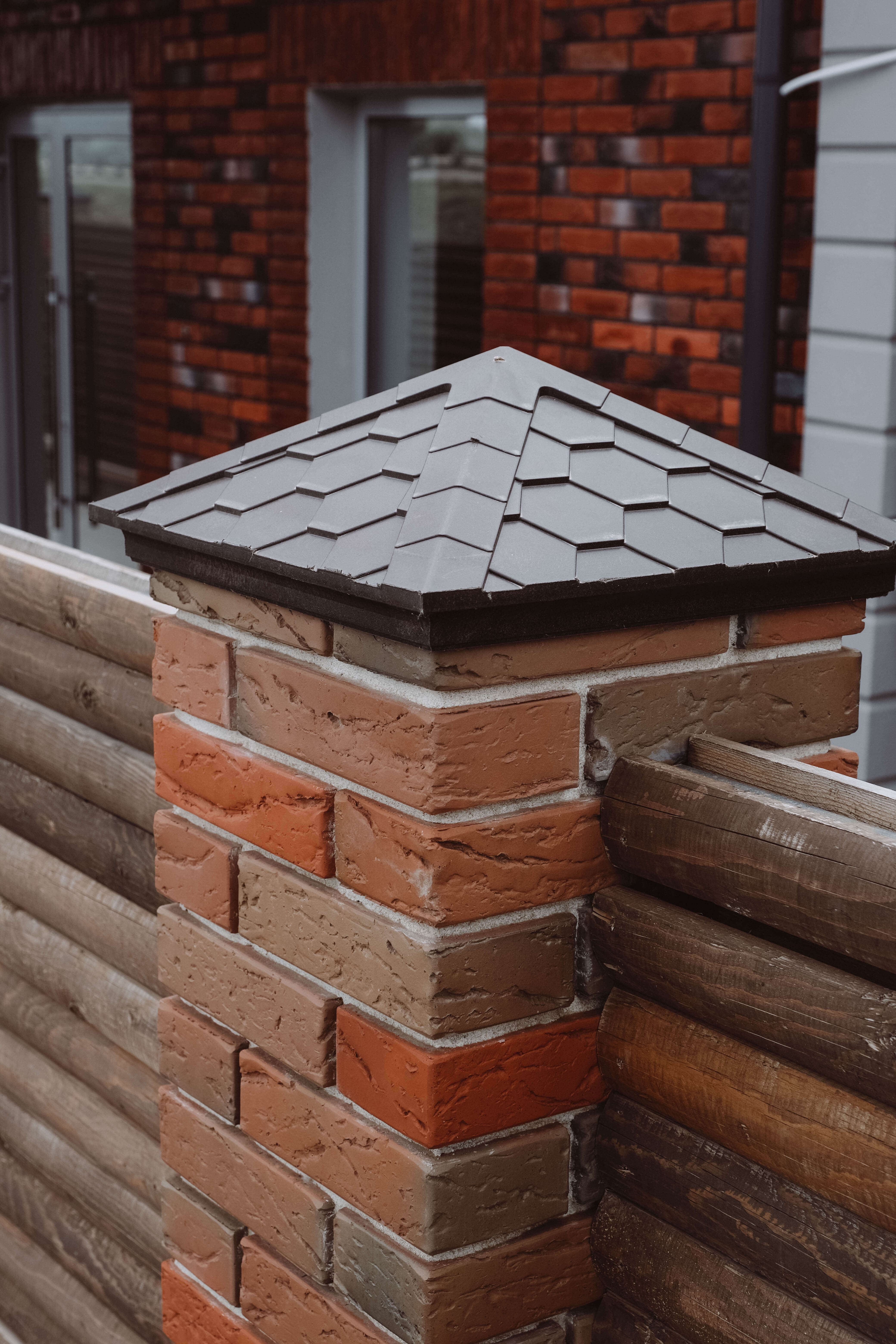 Колпак Zking Эверест Коричневый на столб 1.5х1.5 кирпича (390х390мм) в Улан-Удэ фото